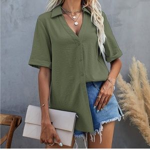 NWOT Green Button Down Cuffed Sleeve Top